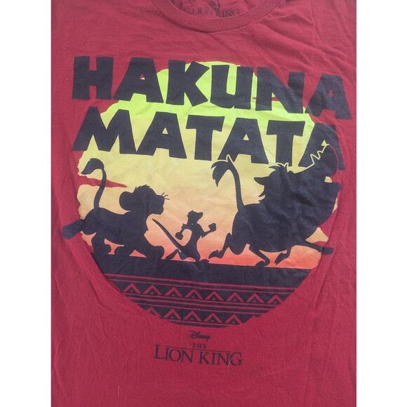 Hakuna Matata Lion King Red Sunset Shirt Tee Womens Small - Picture 3 of 5